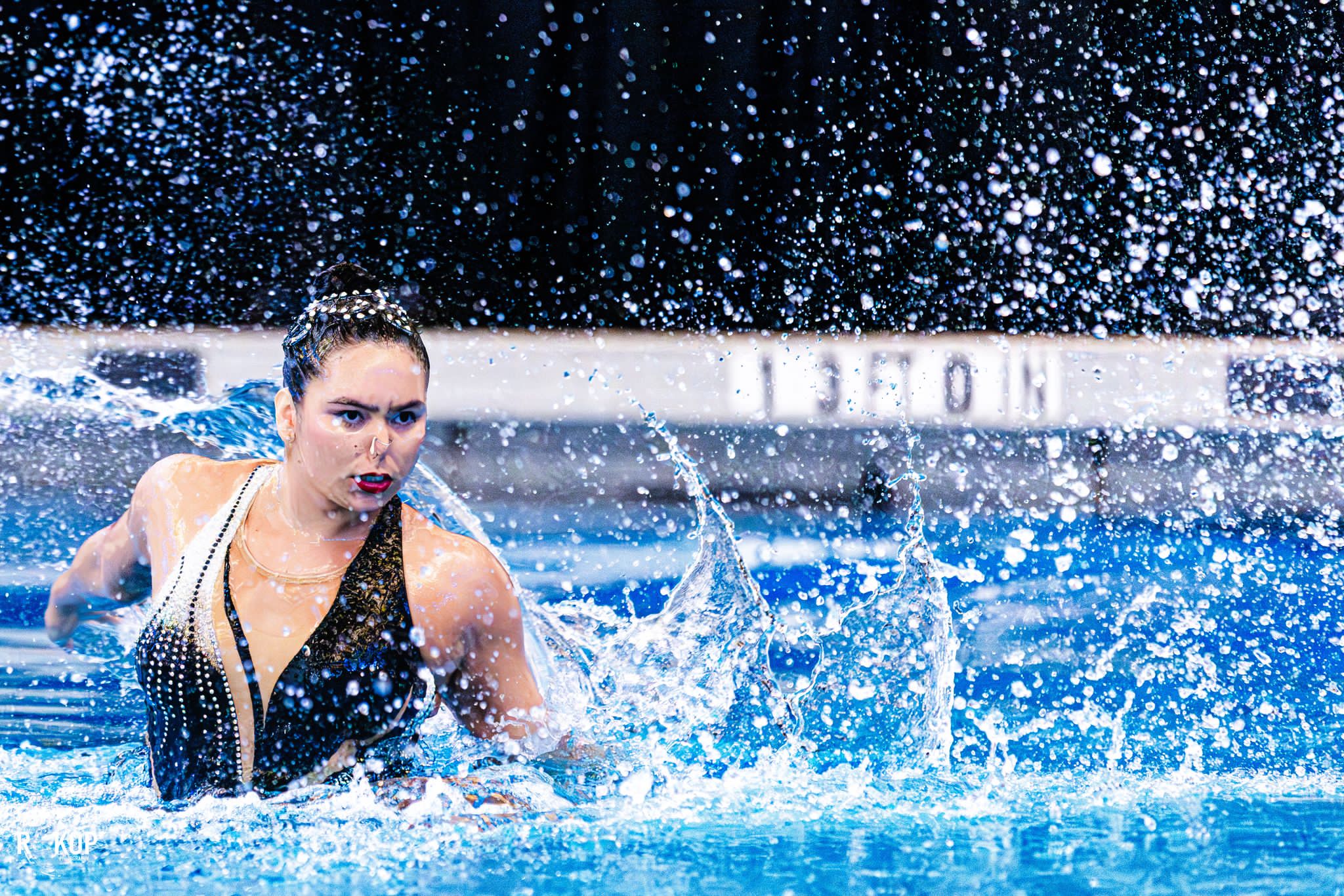 Artistic swimming at competition pace